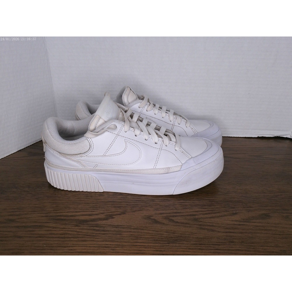 Nike Court Legacy Lift Triple White Womens Size 7.5 Athletic Shoes Sneakers